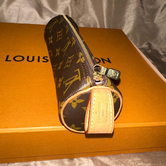 ❌SOLD❌Louis Vuitton monogram case - Picture 8 of 9